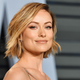 Illustration for article titled Olivia Wilde Is Pretty. Prettier Than Me :( em/em